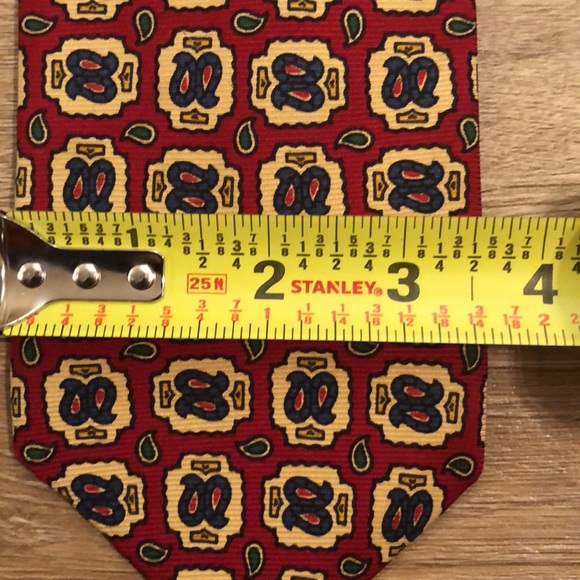 Burberry Tie - Picture 9 of 9